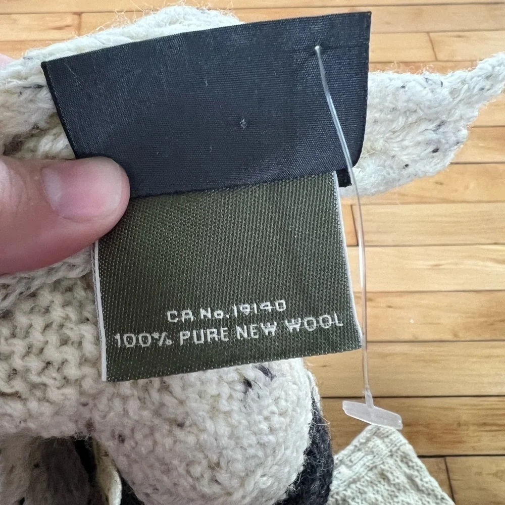 Carraig Donn Made in Ireland pure wool checkered‎ scarf
